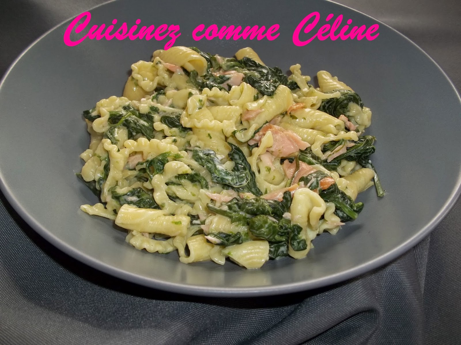 http://cuisinezcommeceline.blogspot.fr/2015/03/carolles-epinards-et-saumon.html
