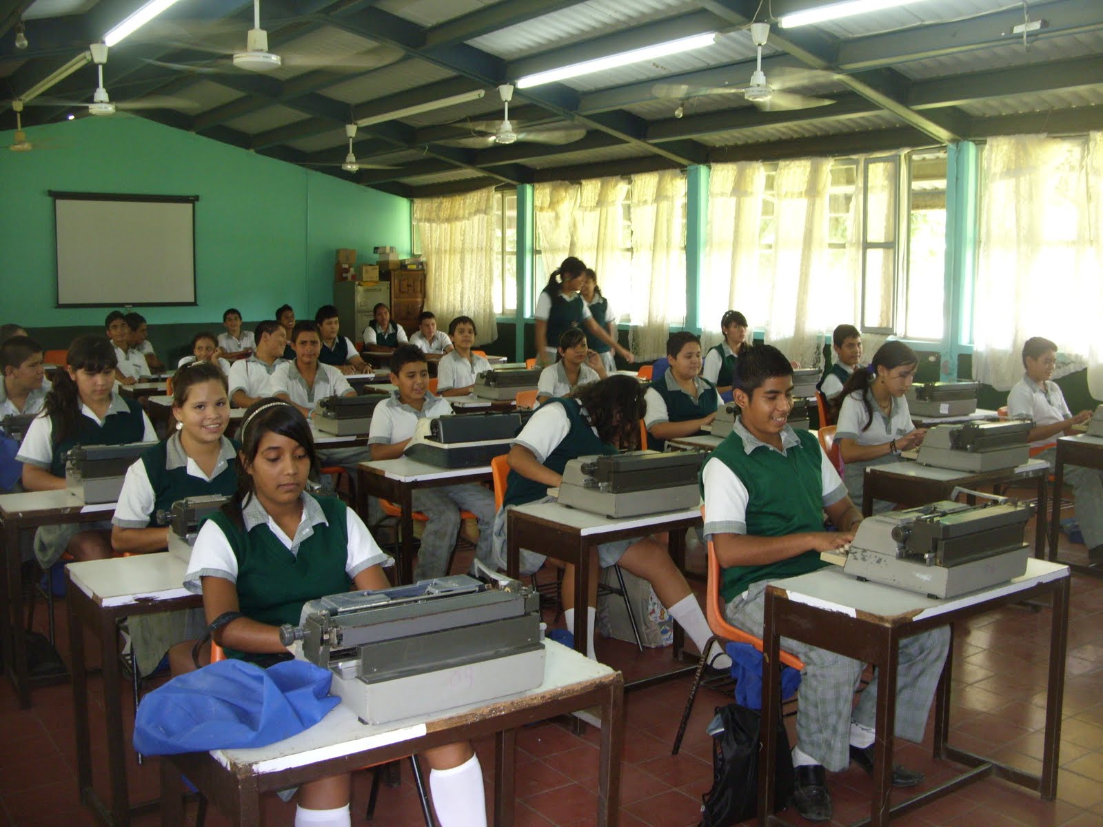 ESCUELA SECUNDARIA TECNICA No. 36: Talleres