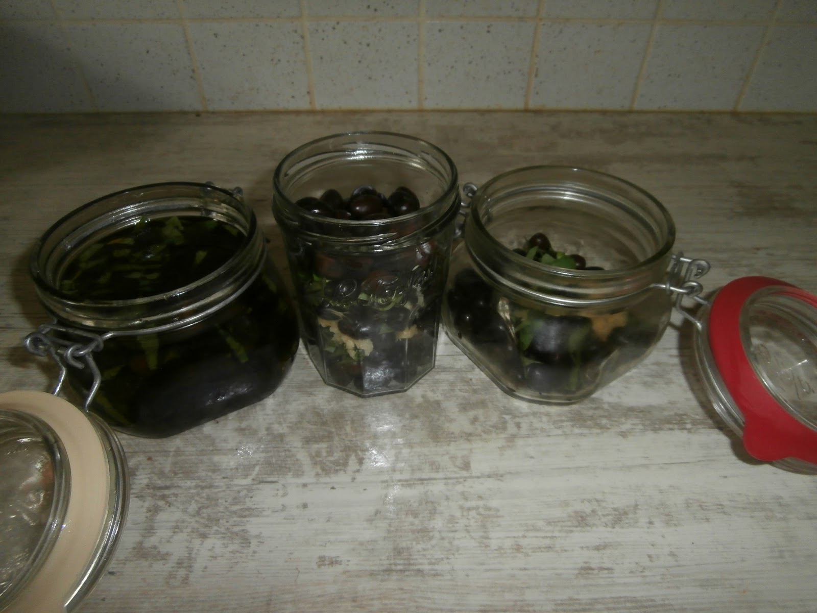 LES RECETTES CHOUETTES DE SISSI: PRÉPARATION DE MES OLIVES NOIRES...