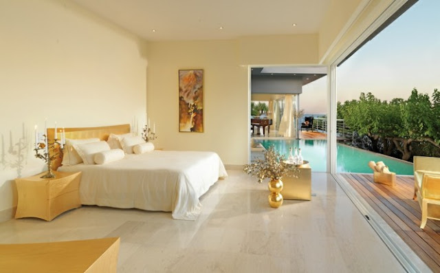 Del Dormitorio a la Piscina