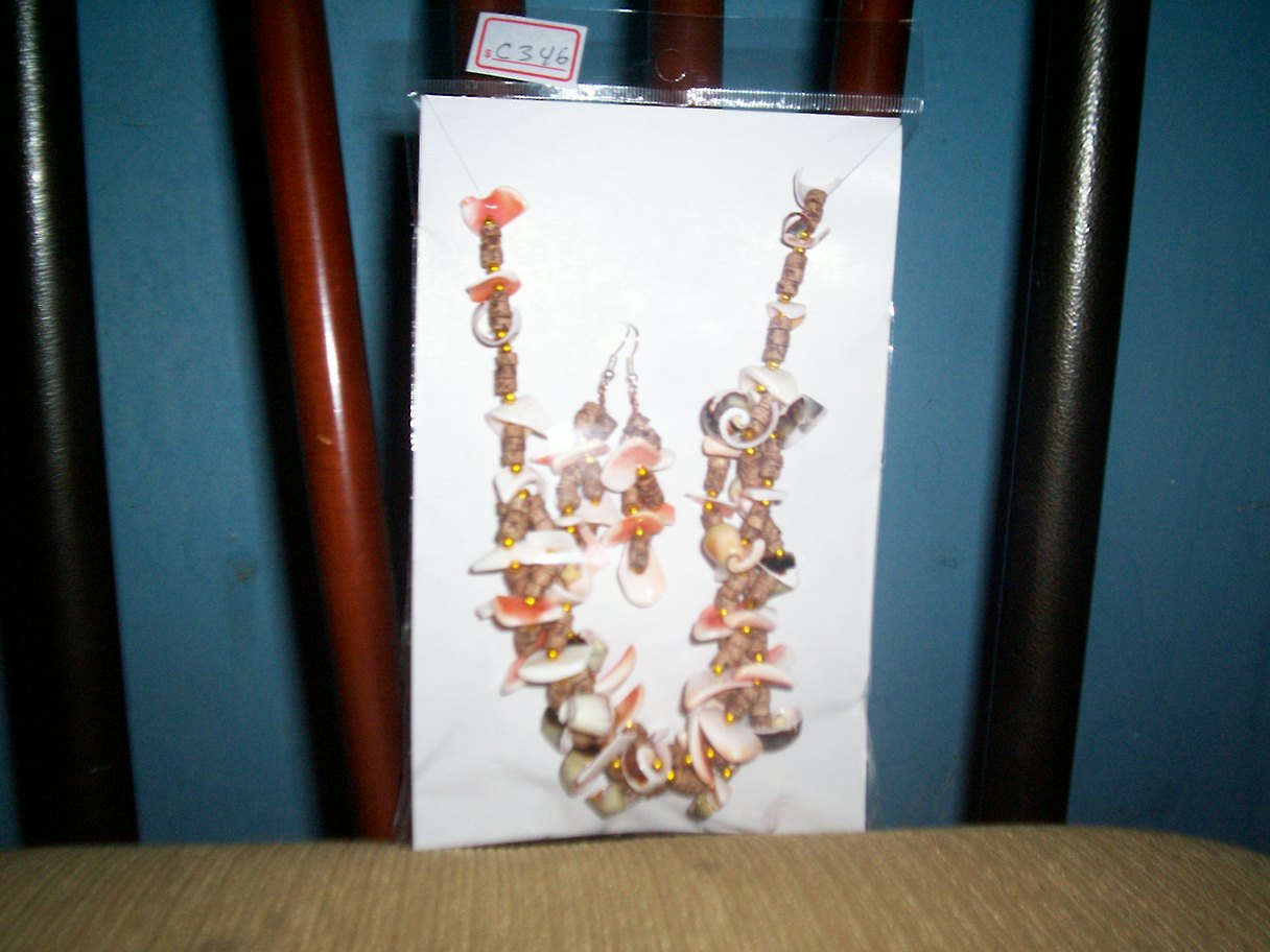 CACIQUE TAYRONA: Collares artesanales