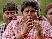 Race-Gurram-COMEDIAN-SHIVER.gif