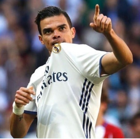 Pepe se despide con una carta del Real Madrid