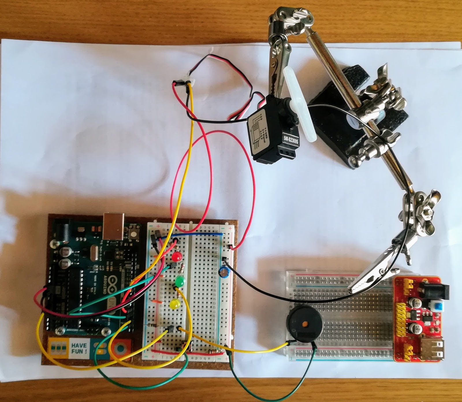 Arduino Arduino Starter Kit Project 12 Knock Lock