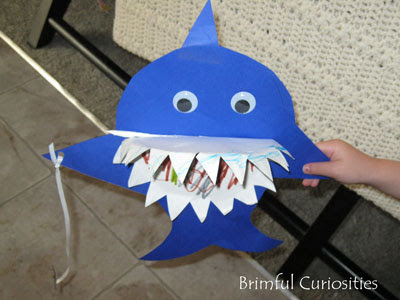 Preschool Artscrafts on Curiosities  I M A Shark By Bob Shea   Review And Shark Craft For Kids