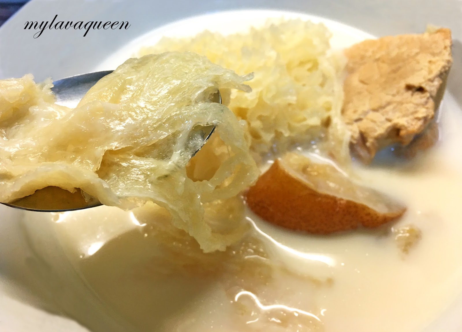 DOUBLEBOILED BIRD'S NEST WITH MILK, WHITE FUNGUS AND PEAR Lava Queen