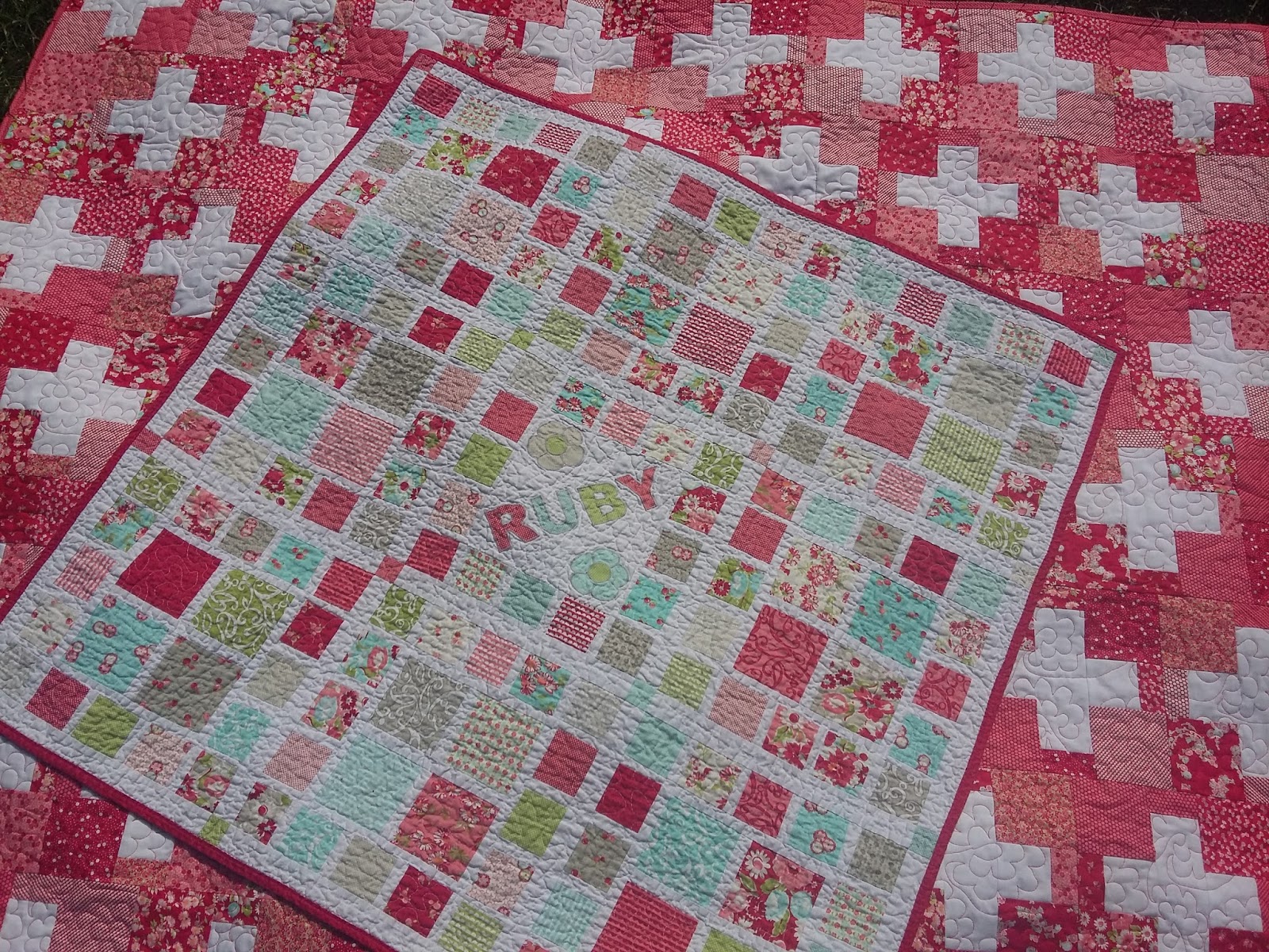 That's Sew Julie Little Ruby Swiss Quilt Finish