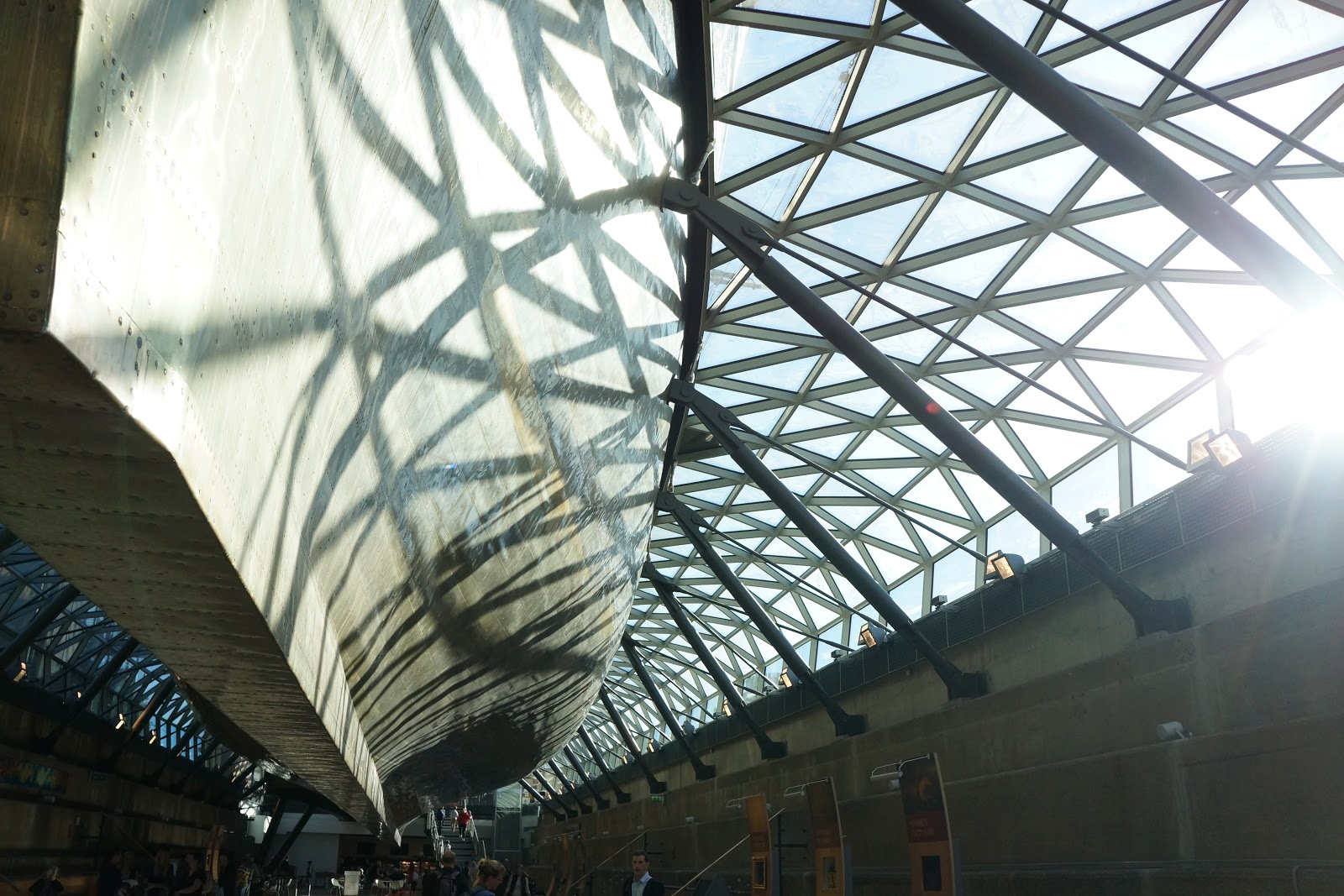 cutty sark hull and shadows