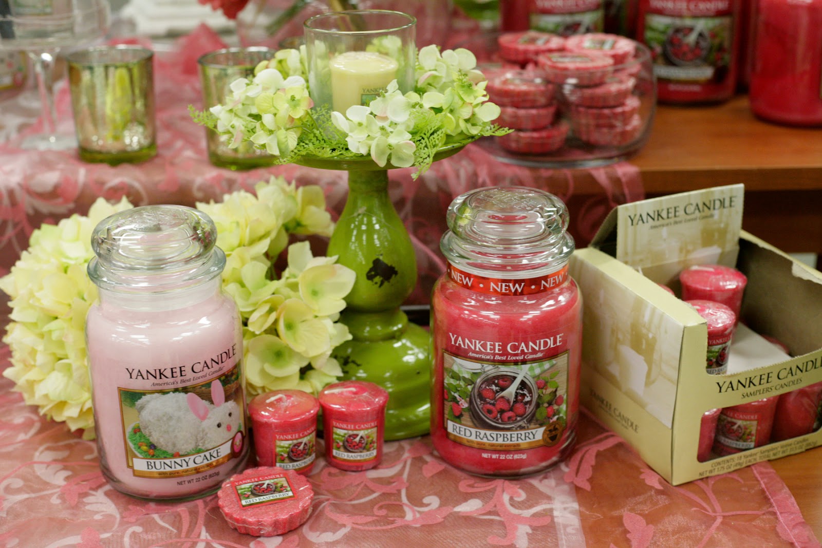 Ben Franklin Crafts and Frame Shop Yankee Candle Sale in Bonney Lake