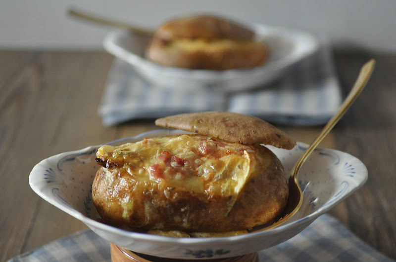 Délices et Caprices La pomme de terre au four parfaite x tartiflette aux endives crossover Délices et Caprices La pomme de terre au four parfaite x tartiflette aux endives crossover