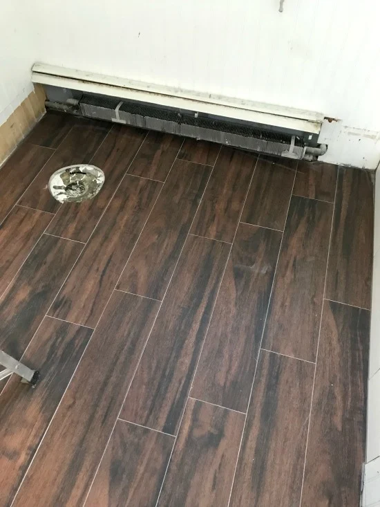 tile floor that looks like wood