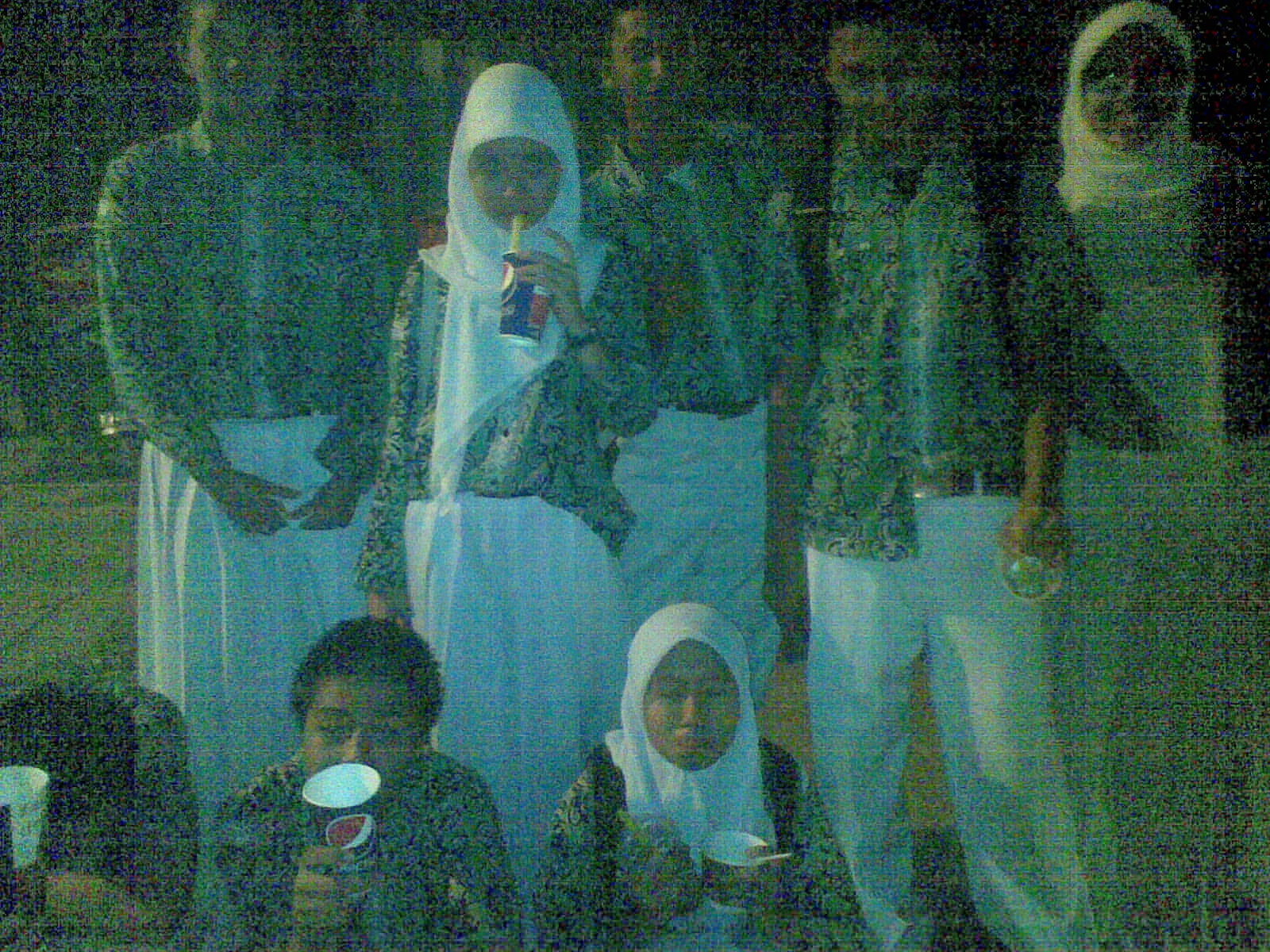 Izz.Ku World: Bersemedi di Asrama