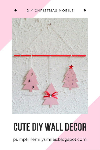 Cute DIY Christmas Wall Decor | DIY Tree Mobile