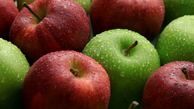 Apple Calories, Apple benefits & Apple Nutrition Facts