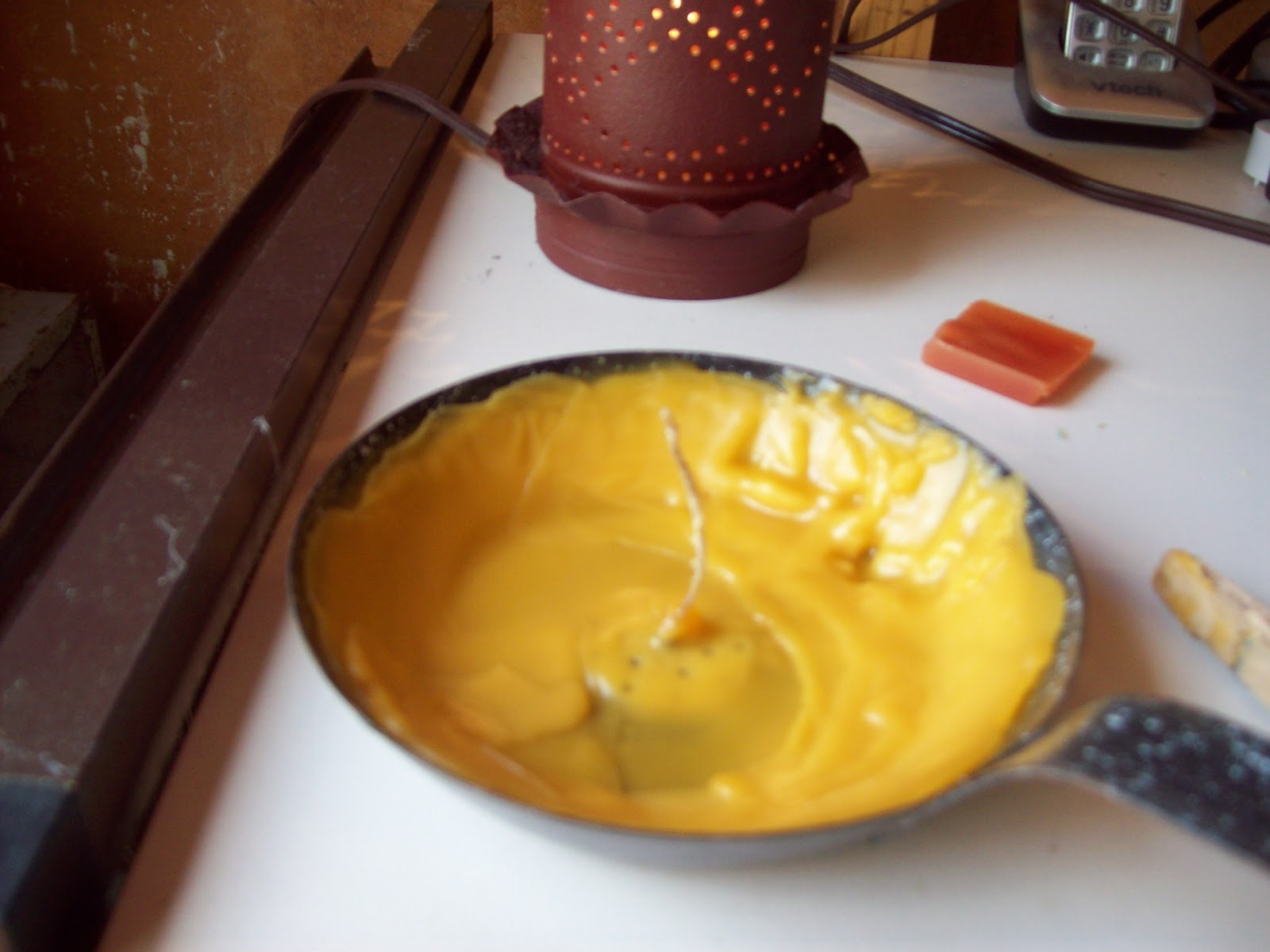 Mamawjs Moment Away How to Make a Pie Pan Candle