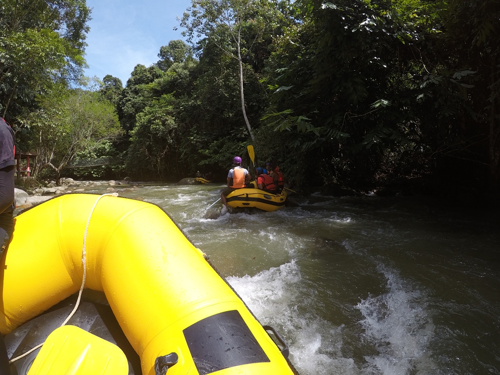 TRAVELOG: WATER RAFTING ULU SLIM, SLIM RIVER : Pengalaman meredah ...