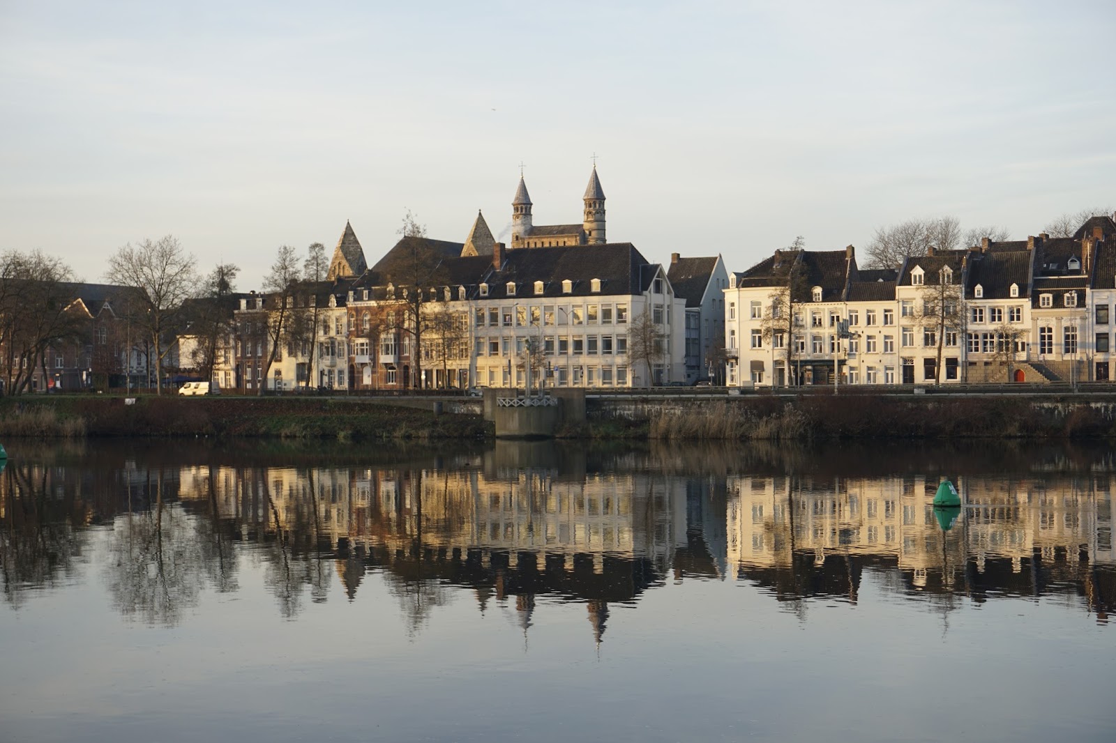 Les Voyages Des Couleurs 冬の旅 Journey In Winter 15 16 オランダ マーストリヒト Maastricht The Netherlands