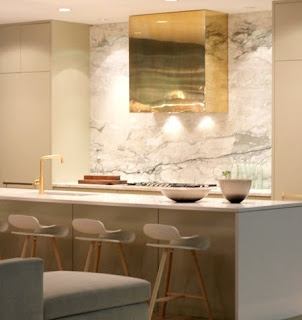 Decoración Dorada en la Cocina