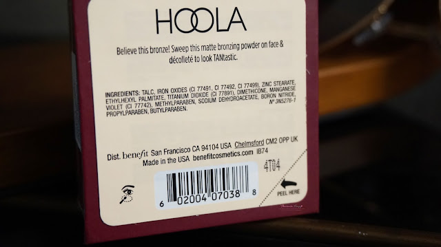 How to contour your face with the world's no 1 bronzer. Hoola bronzer is a matte warm yellow-brown undertone bronzer that is universal for almost all skin tone. High pigmentation and easy to blend and to build. 