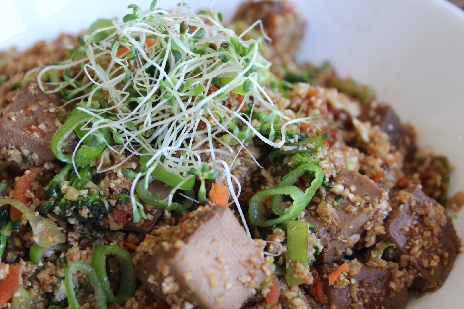 The Lifestyle Notebook Teriyaki Tofu with Cauliflower Rice