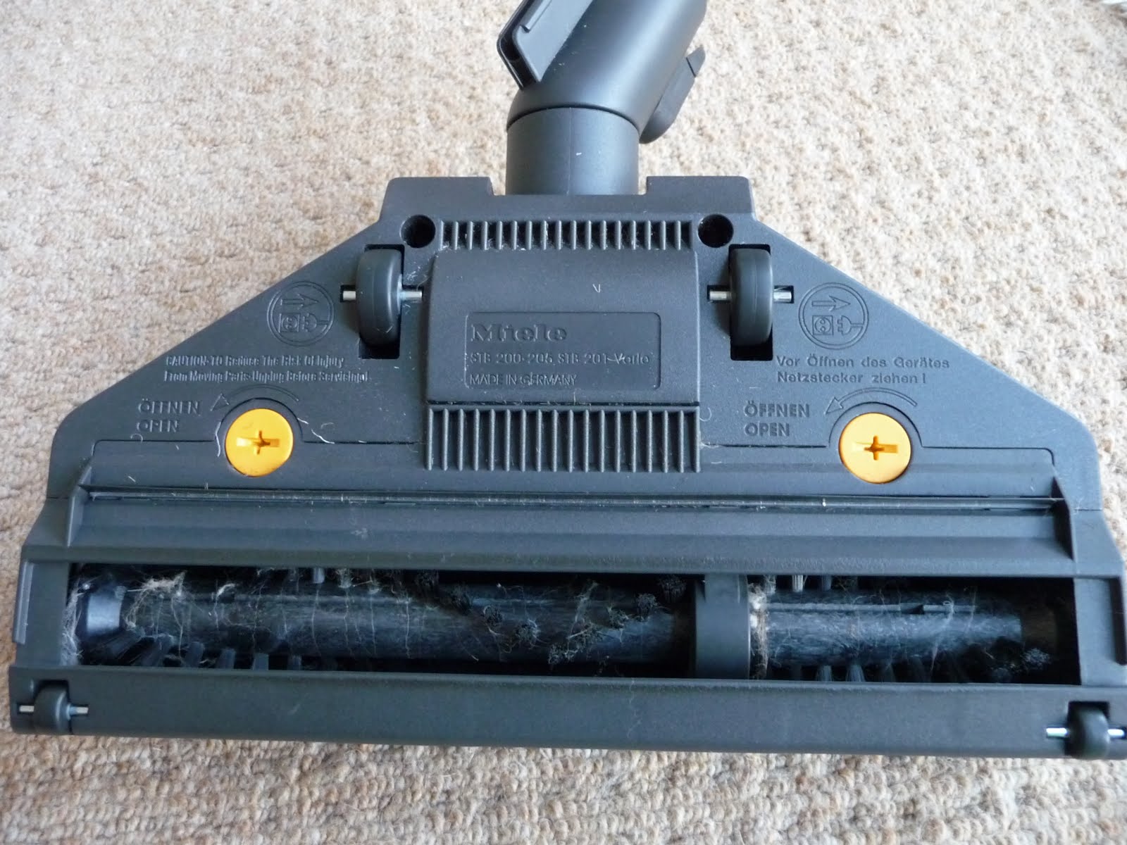 Kitcaboodles Happiness... is a vacuum called Miele