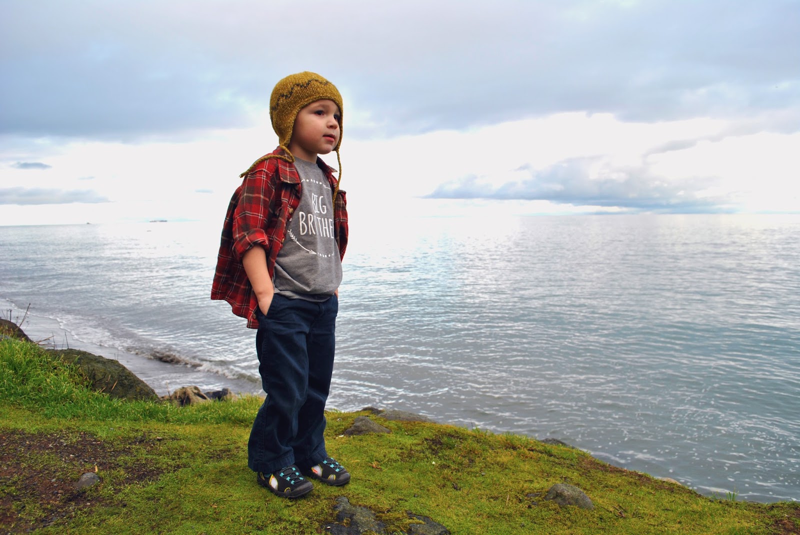 Songs of a Silhouette Pregnancy Announcement!