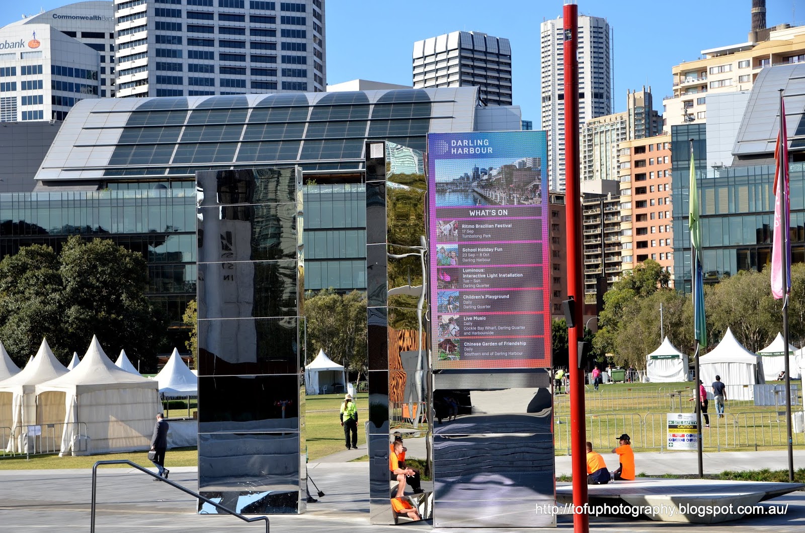Tofu Photography A reflective mirror at Darling harbour, Sydney
