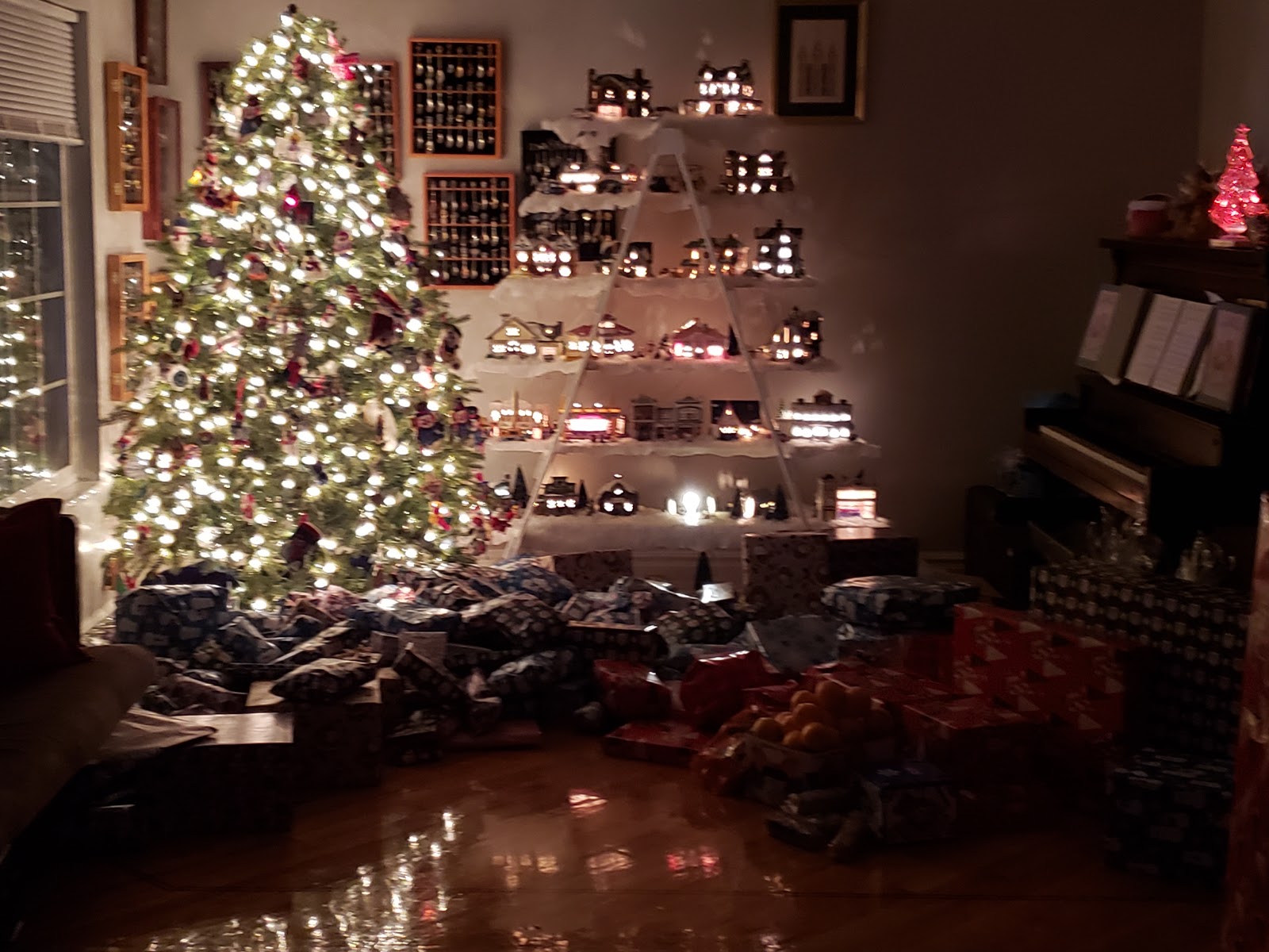 Eve celebration fiery sparklers fireworks years date outlined colourful happy nye party celebrations cover wallpaper resolution closed january resolutions dark Twelve Makes a Dozen: Christmas Eve