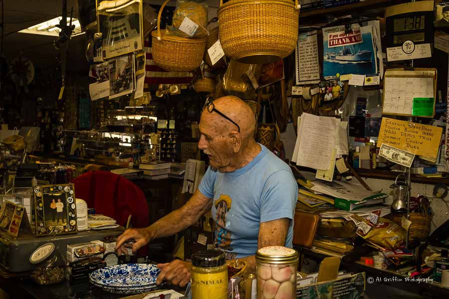 Our Eyes Upon Missouri Davis Baskets on Highway 54, West of Camdenton