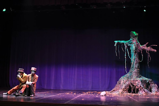 Godot in Mime-teraSeni Godot in Mime-teraSeni