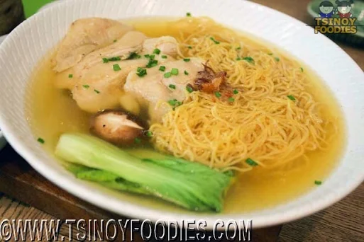 chicken hainan noodles