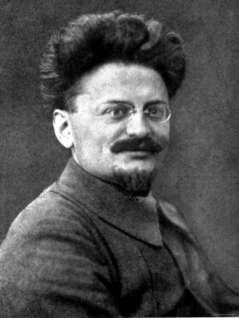 Russian Revolutions Assesses Trotsky Role 74