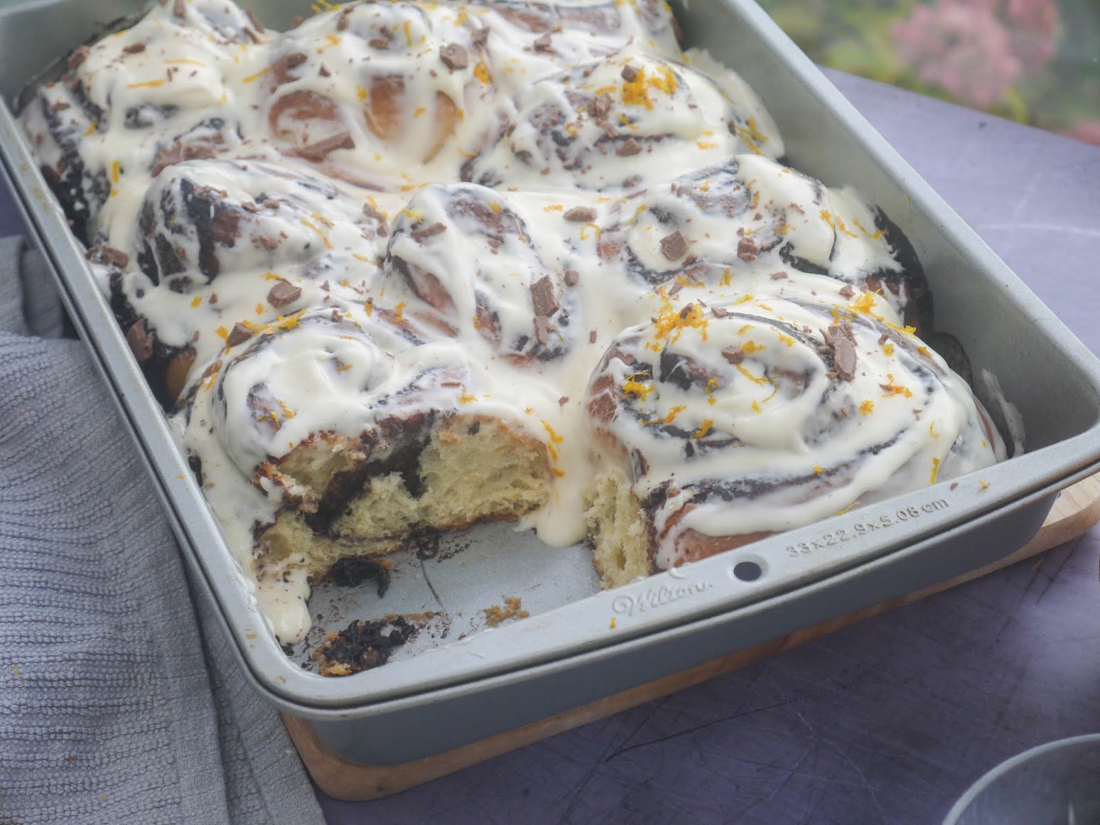 This Muslim Girl Bakes Chocolate Orange Cinnamon Rolls.