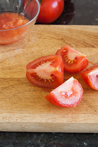 Čišćenje paradajza od sjemenki
