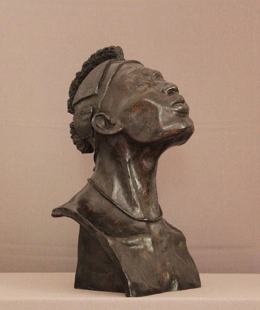 Brijite Bey - Sculptures Faciès Africains en Bronze Patiné
