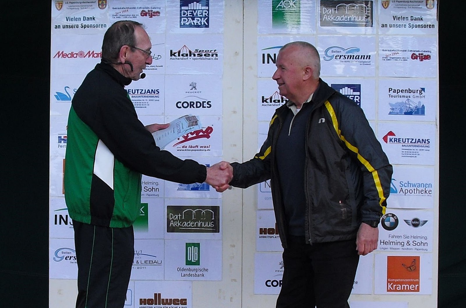 Hardlopen met Toli: 17-04-2016. OLB Citylauf, Papenburg, Duitsland