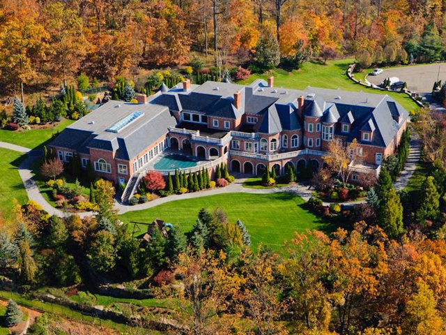 Homes Of The Rich And Famous Insane Mansion In The New Jersey Suburbs