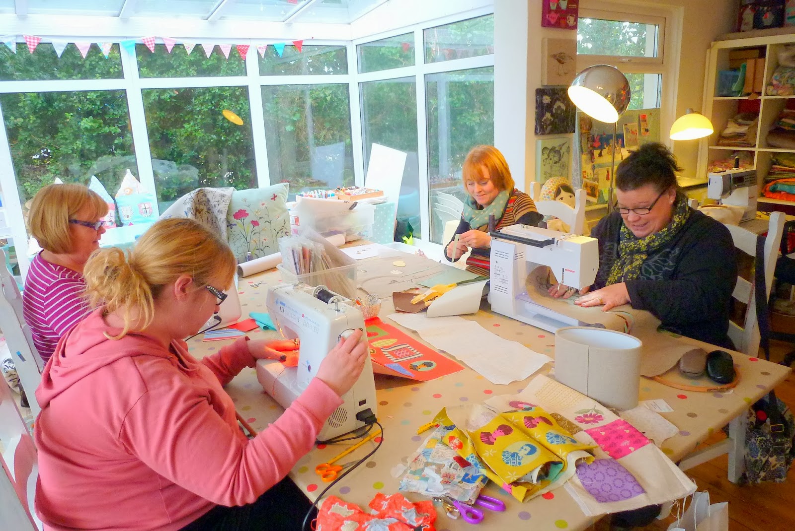 Somosaic  machine embroidery workshop with lara sparks