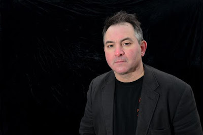 0 JS138254645 Roswell Gales: Extrañas y enormes luces de un #ovni en Gales hubieron explosiones y aviones militares. A 2 años sigue siendo todo un misterio