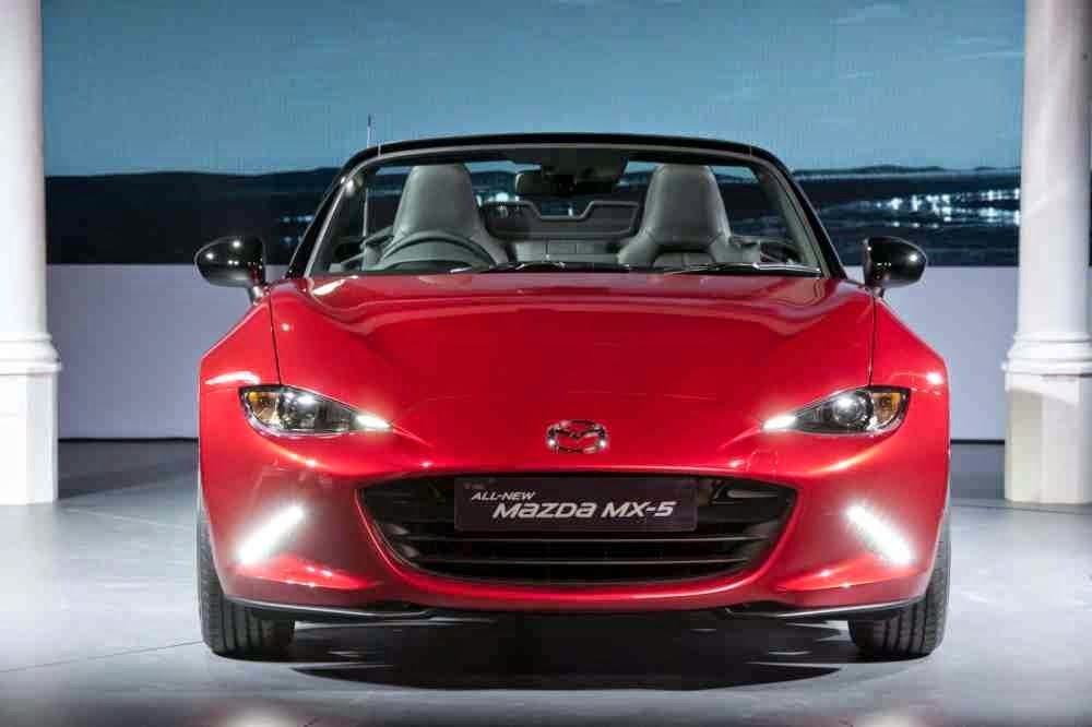 تقرير عن مازدا MX5 2016 ديكور المنزل