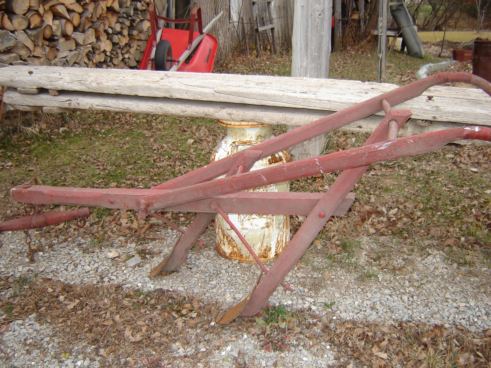 Olde Plow Shoppe Antiques, Primitives and Collectables Buying Plows