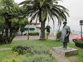 Puccini restored a house at Torre del Lago as a family home