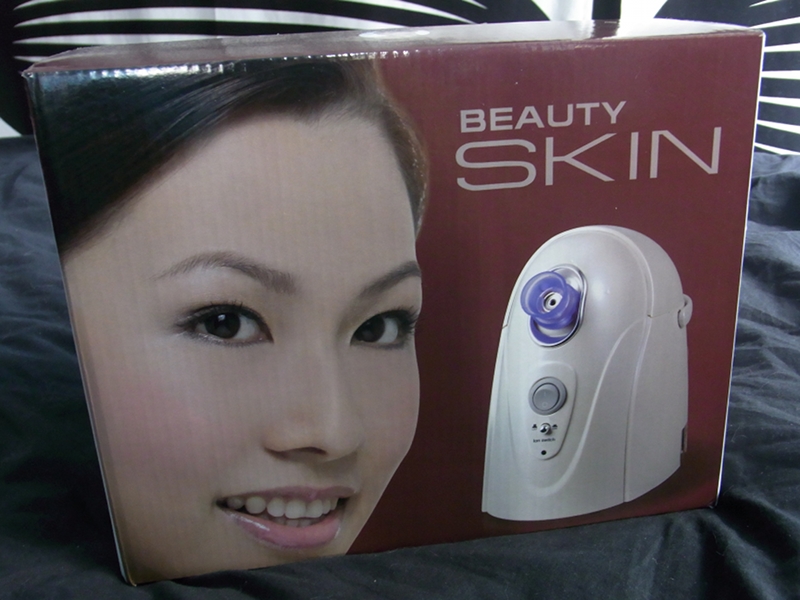 Adam Saaks Designer セレブのすっぴん（ノーメイク）写真★【レビュー】おすすめのスチーマー☆イオンスキンケアお手頃価格で