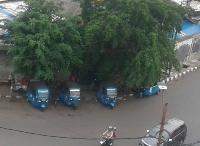 Bagaimana cara menukarkan opsi untuk mencari nafkah