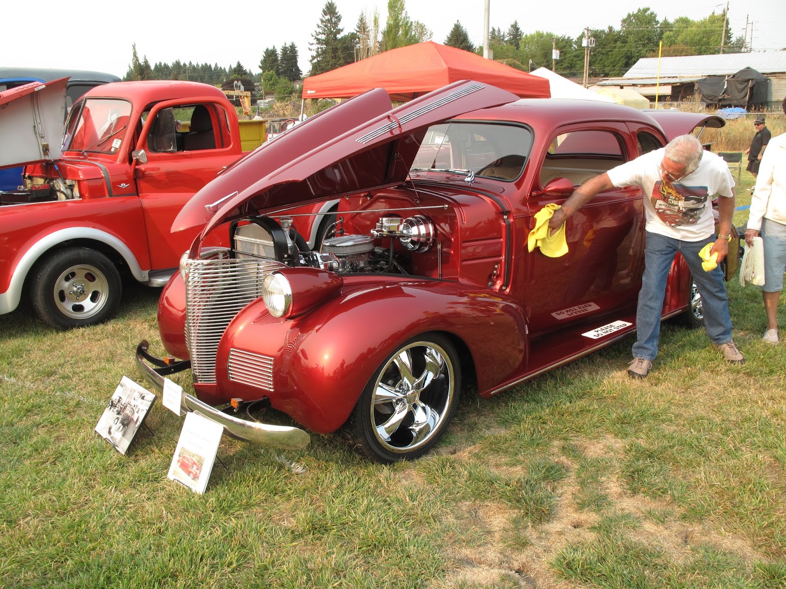 Best Handcrafted & Outdoor Newsletter At the 2015 Wapato Showdown