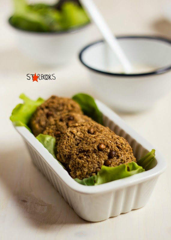 Starbooks LENTIL FALAFEL WITH GARLIC YOGHURT SAUCE