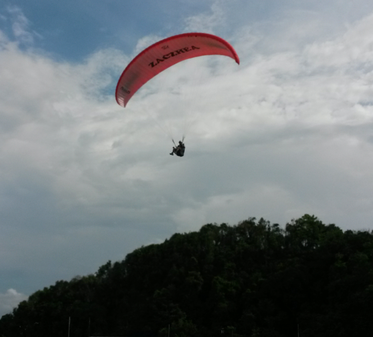 Muhammad Pehimi Yusof Paragliding Sempena Program Negaraku Sehati Sejiwa 2017 Pada 12 Hingga 13 Ogos Ini