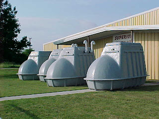 Tornado shelter