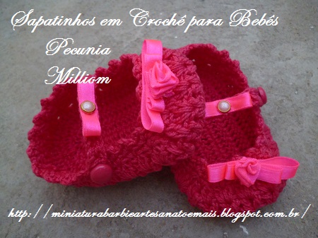 Sapatinhos e Tiara de Crochê Para Meninas Sapatinhos e Tiara de Crochê Para Meninas