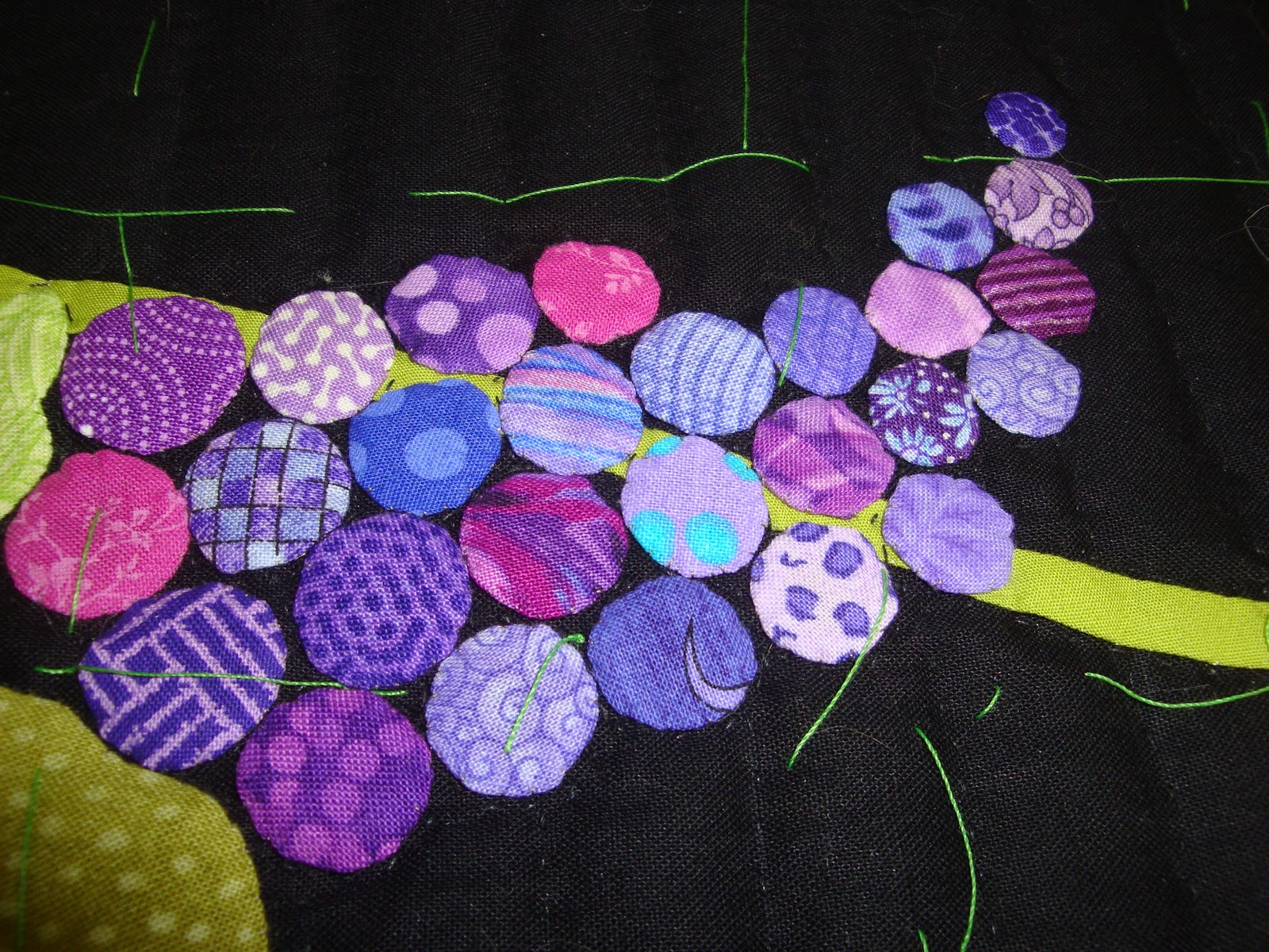 FABRIC THERAPY "Invisible" hand quilting...